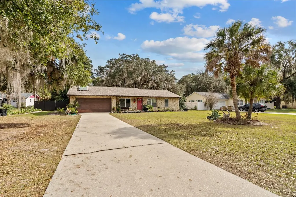 32530 Purdum Avenue Leesburg FL 34788