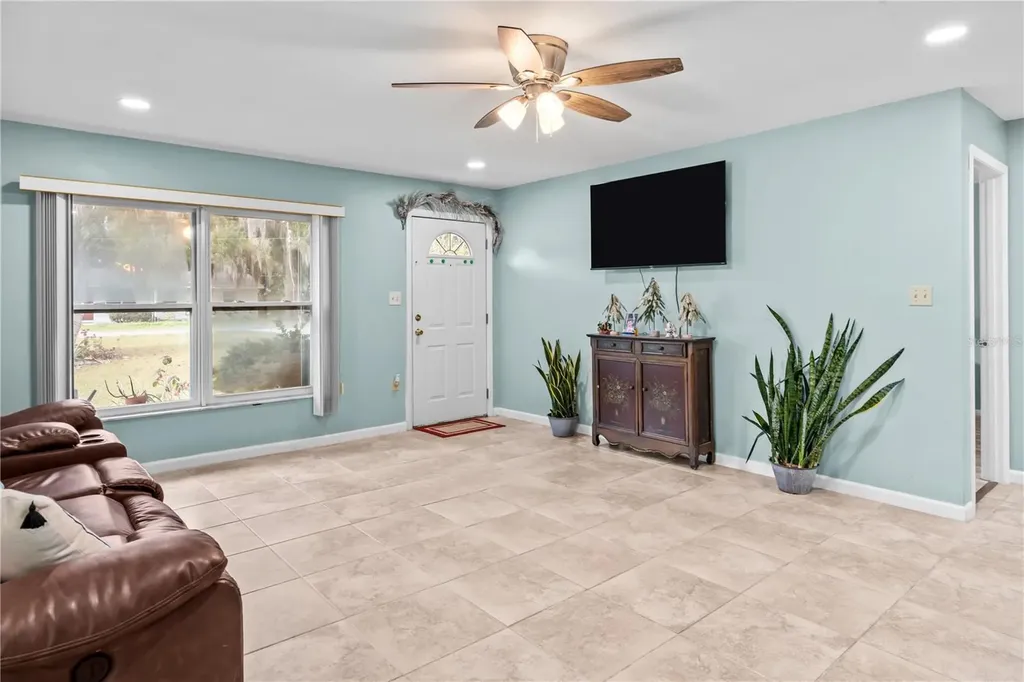 32530 Purdum Avenue Leesburg FL 34788