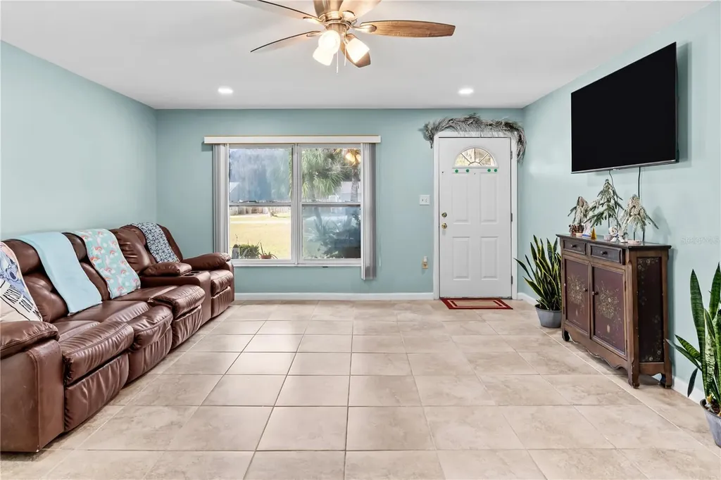 32530 Purdum Avenue Leesburg FL 34788