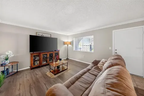 115 Oyster Bay Circle Altamonte Springs FL 32701