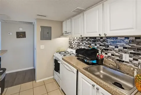 115 Oyster Bay Circle Altamonte Springs FL 32701