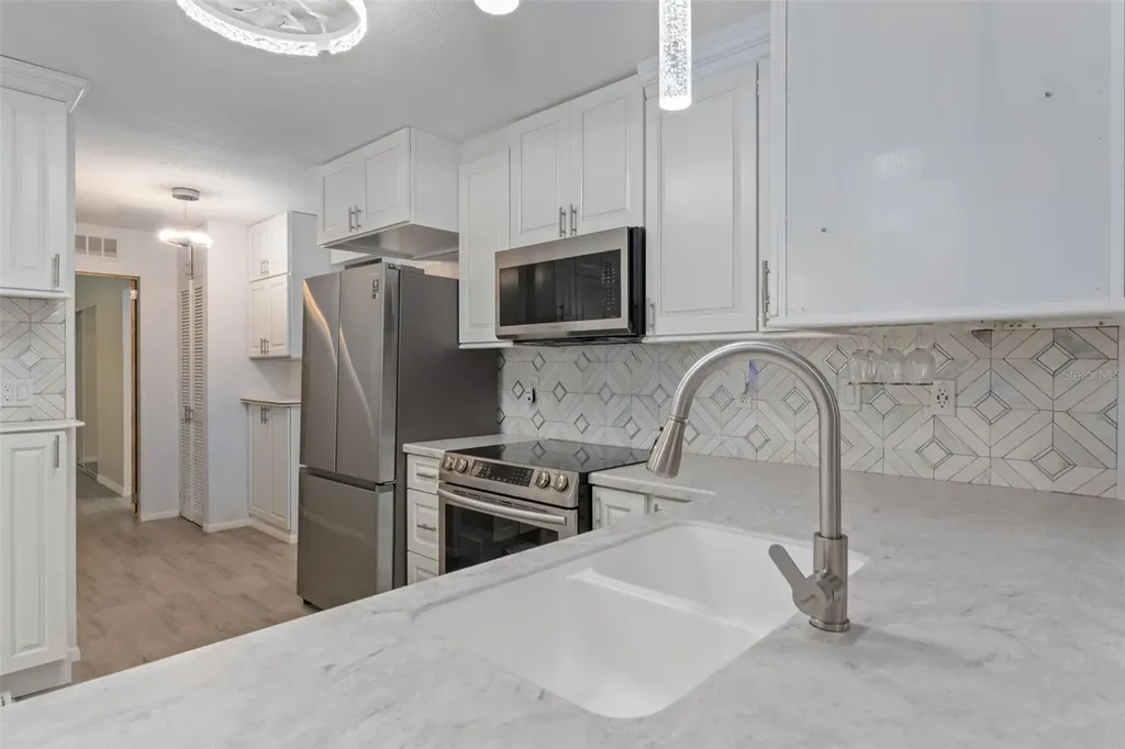 193 Gladys Avenue Inglis FL 34449