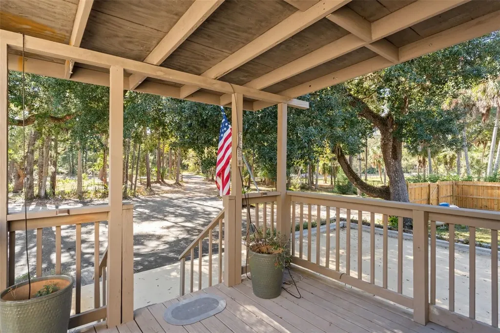193 Gladys Avenue Inglis FL 34449