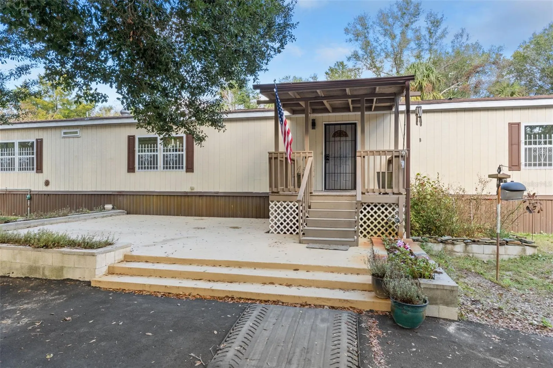 193 Gladys Avenue Inglis FL 34449