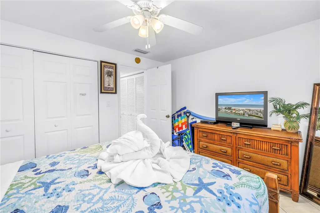 10265 Gulf Boulevard St Petersburg FL 33706