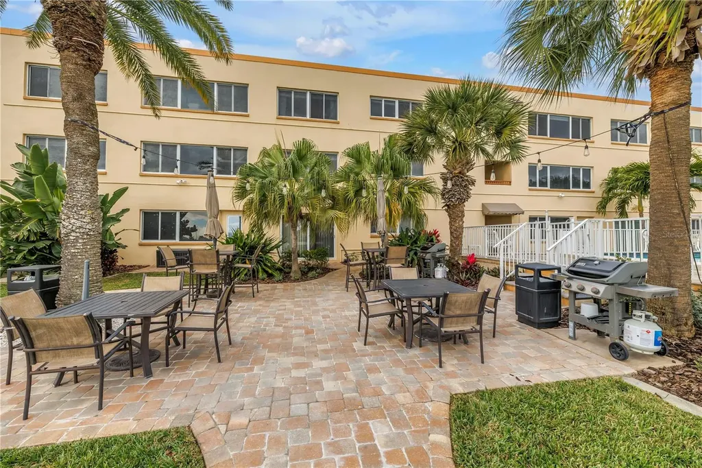 10265 Gulf Boulevard St Petersburg FL 33706