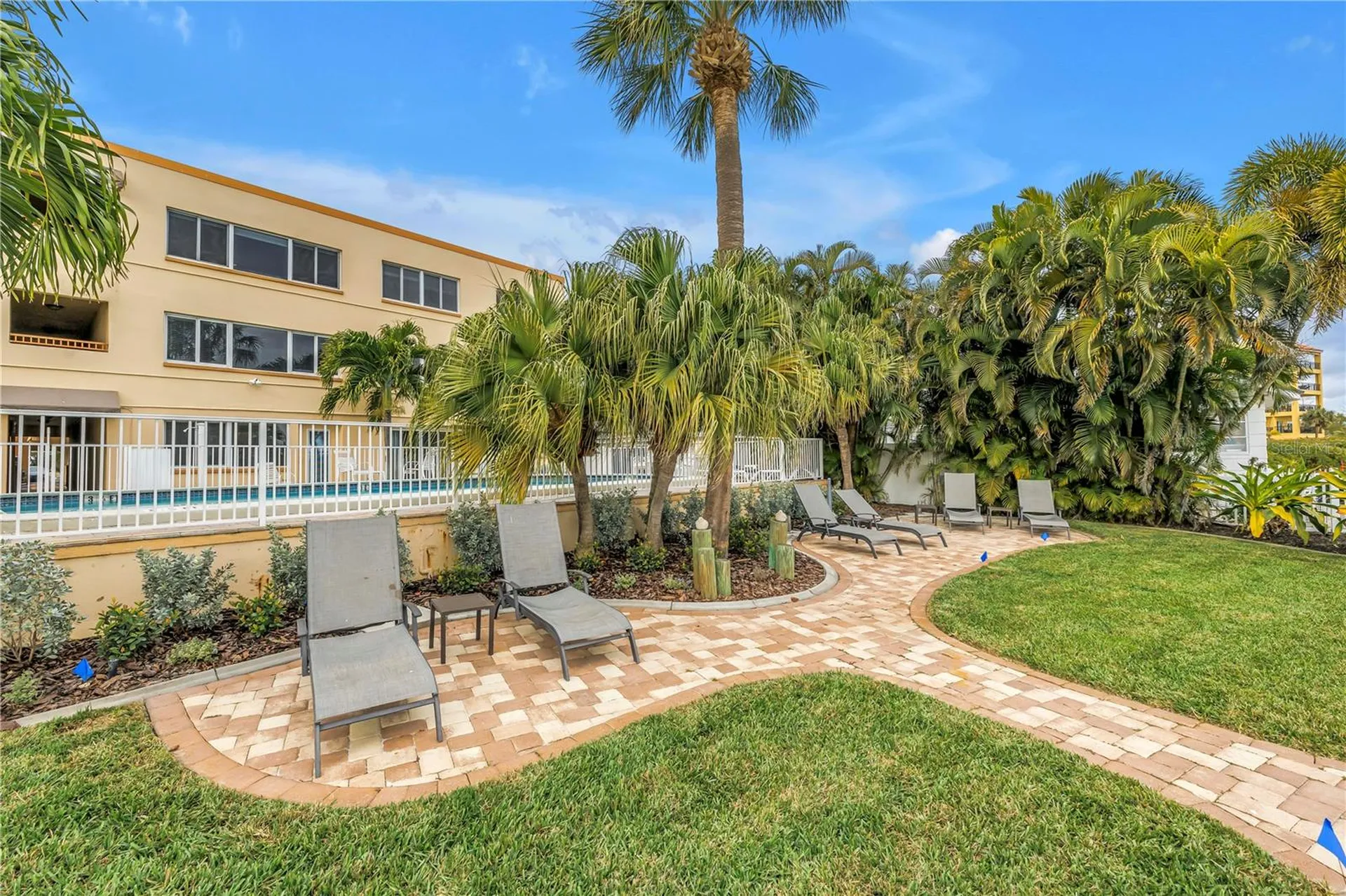 10265 Gulf Boulevard St Petersburg FL 33706