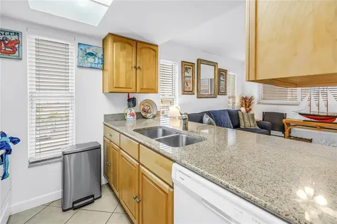 10265 Gulf Boulevard St Petersburg FL 33706