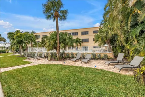 10265 Gulf Boulevard St Petersburg FL 33706