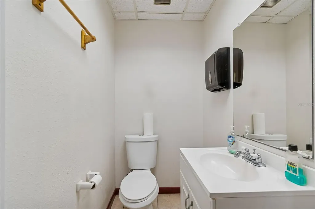 1152 62nd Avenue S St Petersburg FL 33705