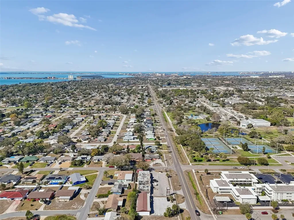 1152 62nd Avenue S St Petersburg FL 33705