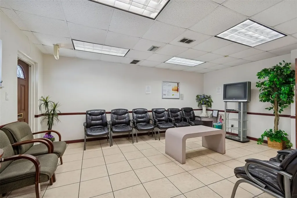 1152 62nd Avenue S St Petersburg FL 33705