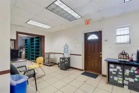 1152 62nd Avenue S St Petersburg FL 33705