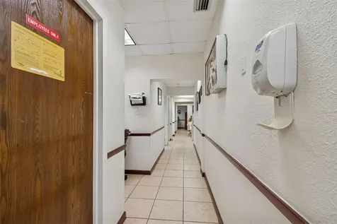 1152 62nd Avenue S St Petersburg FL 33705