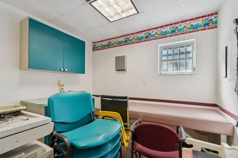 1152 62nd Avenue S St Petersburg FL 33705