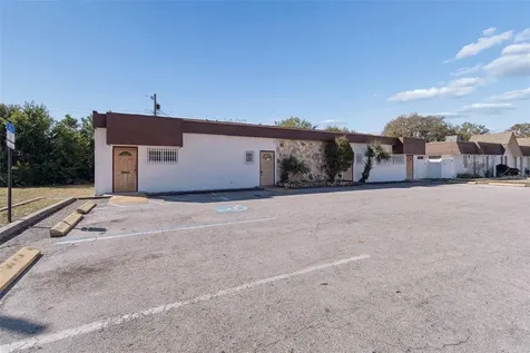 1152 62nd Avenue S St Petersburg FL 33705