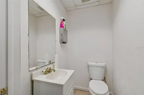 1152 62nd Avenue S St Petersburg FL 33705