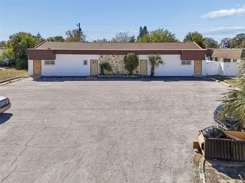 1152 62nd Avenue S St Petersburg FL 33705