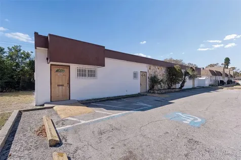 1152 62nd Avenue S St Petersburg FL 33705