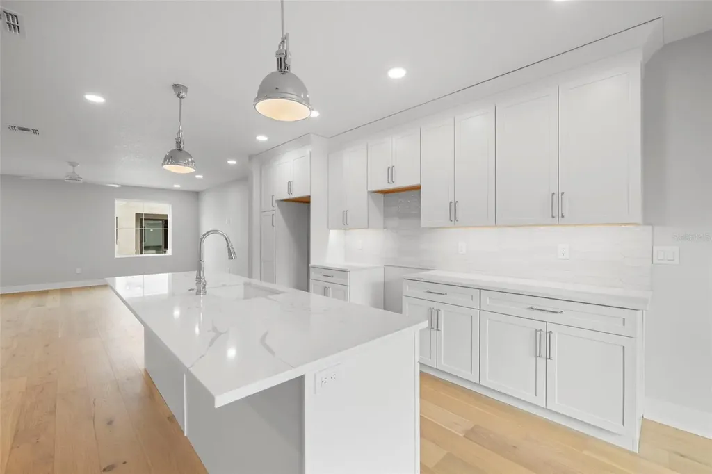 4208 W Carmen Street Tampa FL 33609