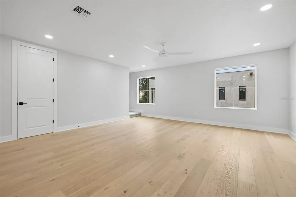 4208 W Carmen Street Tampa FL 33609