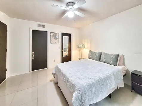 2360 SW Archer Road Gainesville FL 32608