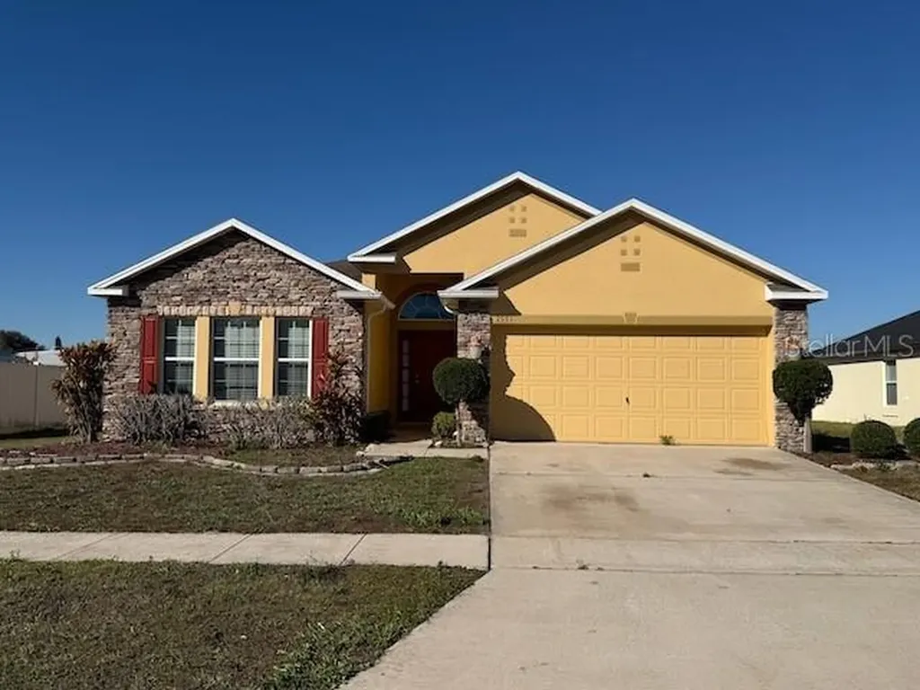 2551 Hunley Loop Kissimmee FL 34743