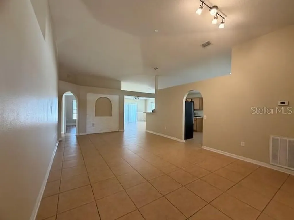 2551 Hunley Loop Kissimmee FL 34743