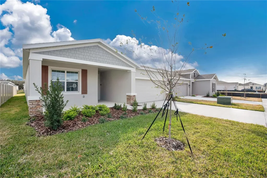 393 Kayden Cove Winter Haven FL 33884