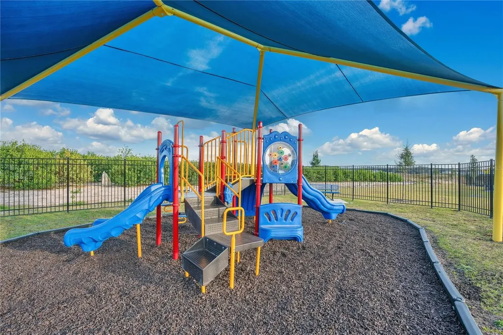 393 Kayden Cove Winter Haven FL 33884