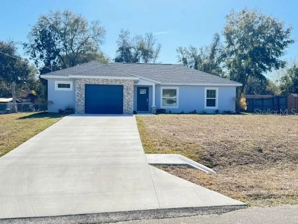 11640 SE 129th Place Ocklawaha FL 32179