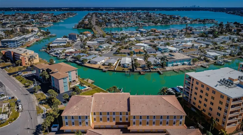 11595 Gulf Boulevard St Petersburg FL 33706