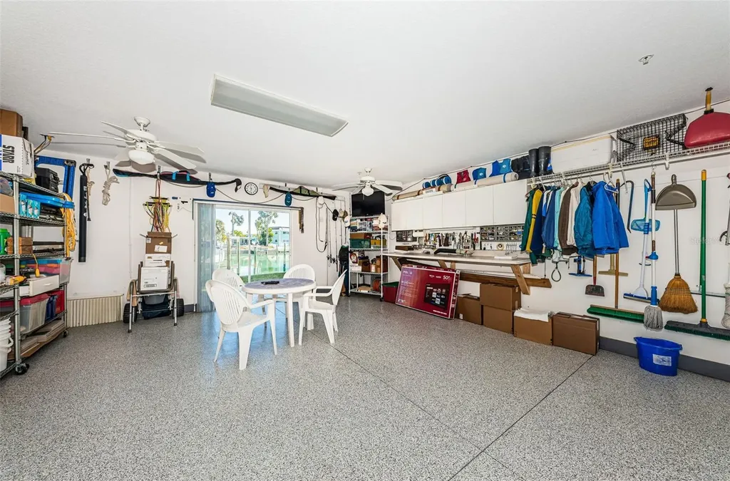 11595 Gulf Boulevard St Petersburg FL 33706