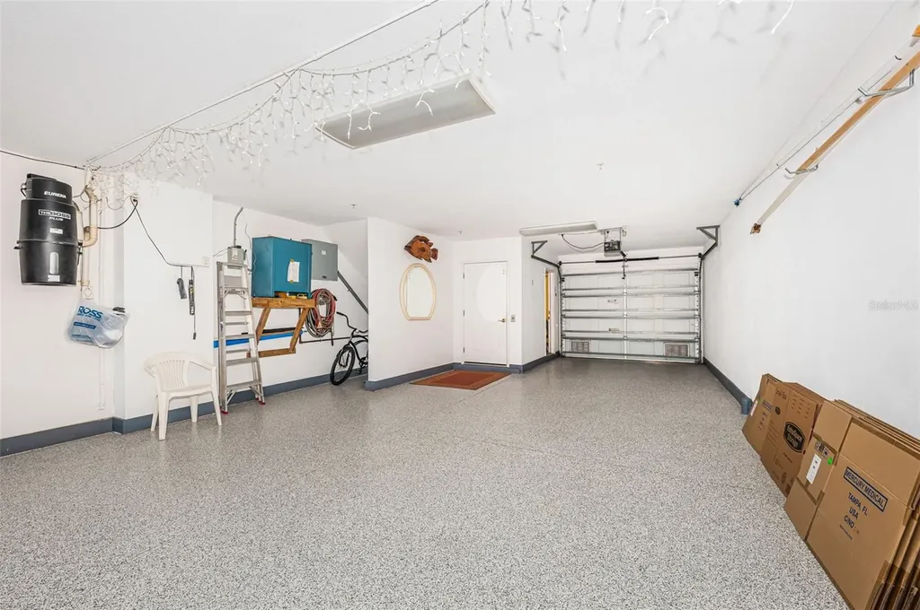 11595 Gulf Boulevard St Petersburg FL 33706