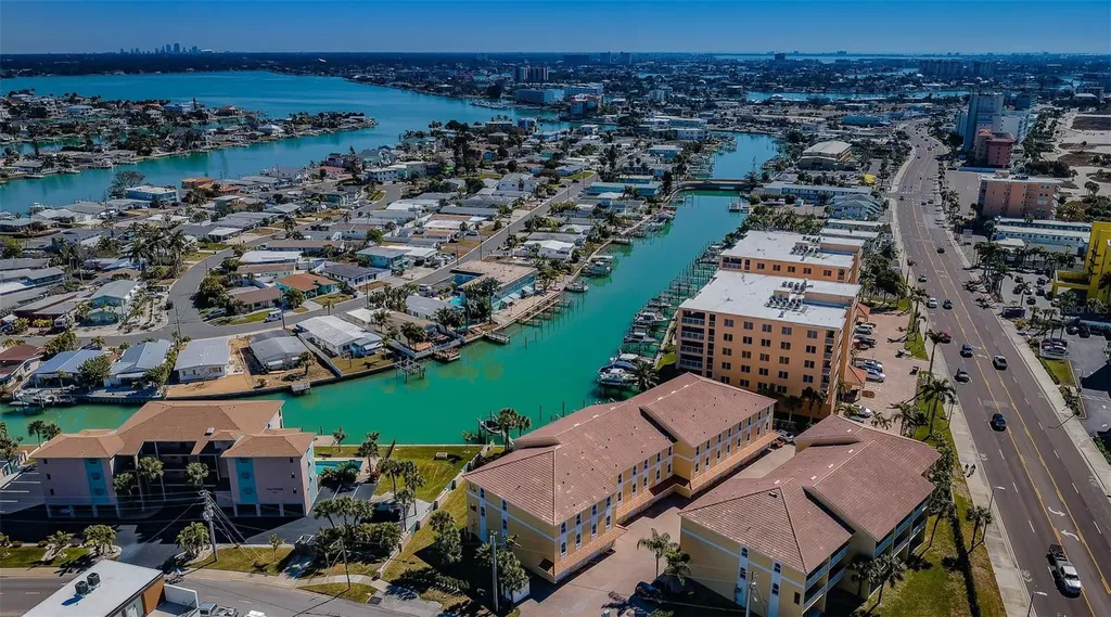 11595 Gulf Boulevard St Petersburg FL 33706