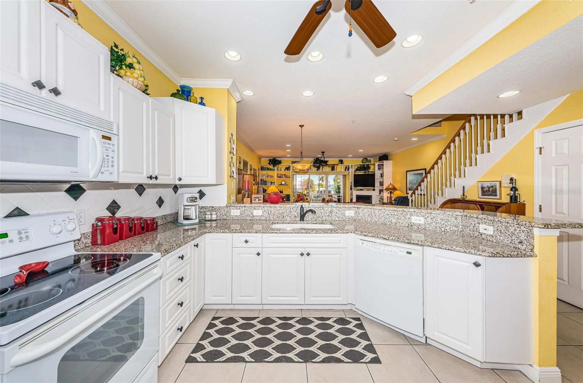 11595 Gulf Boulevard St Petersburg FL 33706