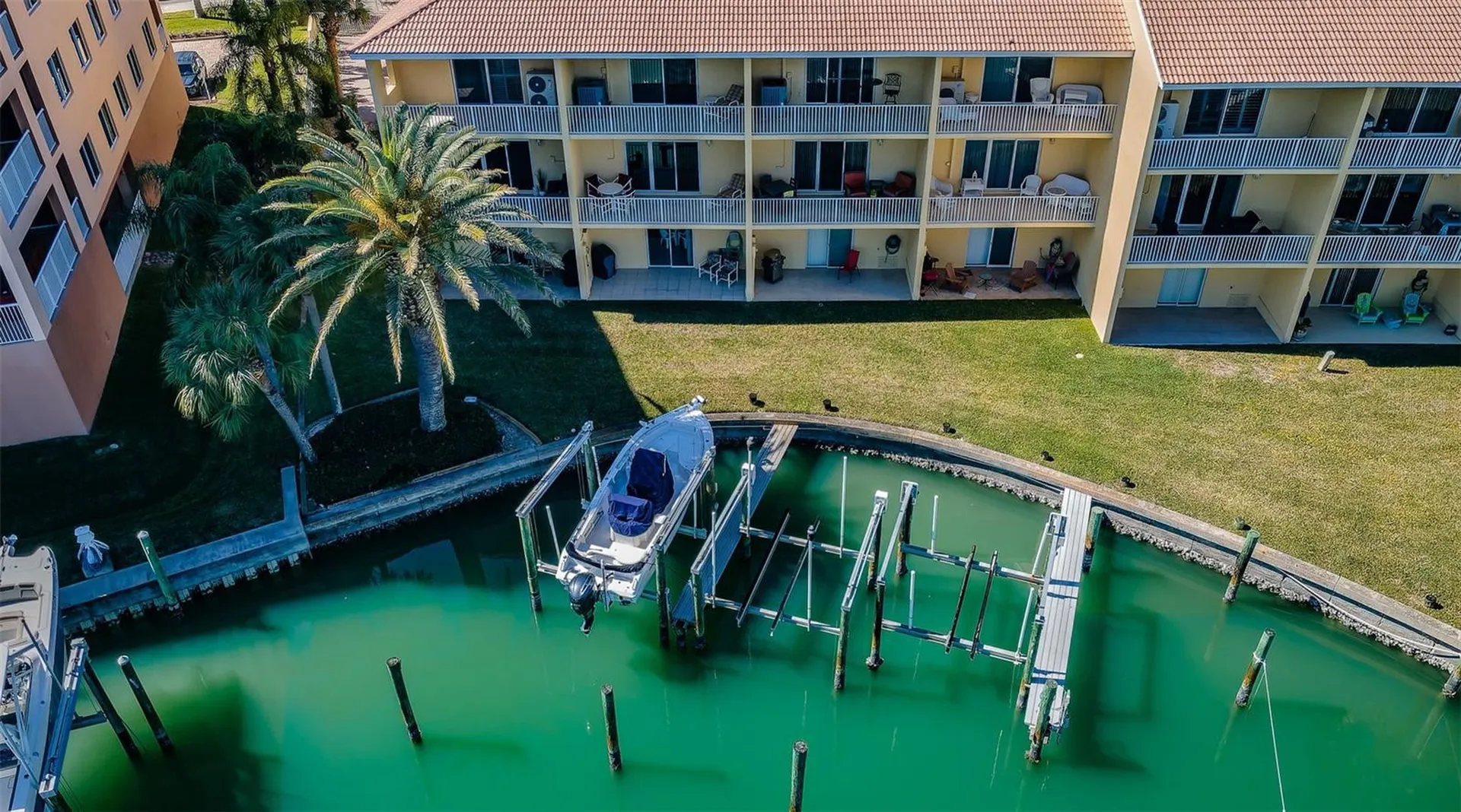 11595 Gulf Boulevard St Petersburg FL 33706
