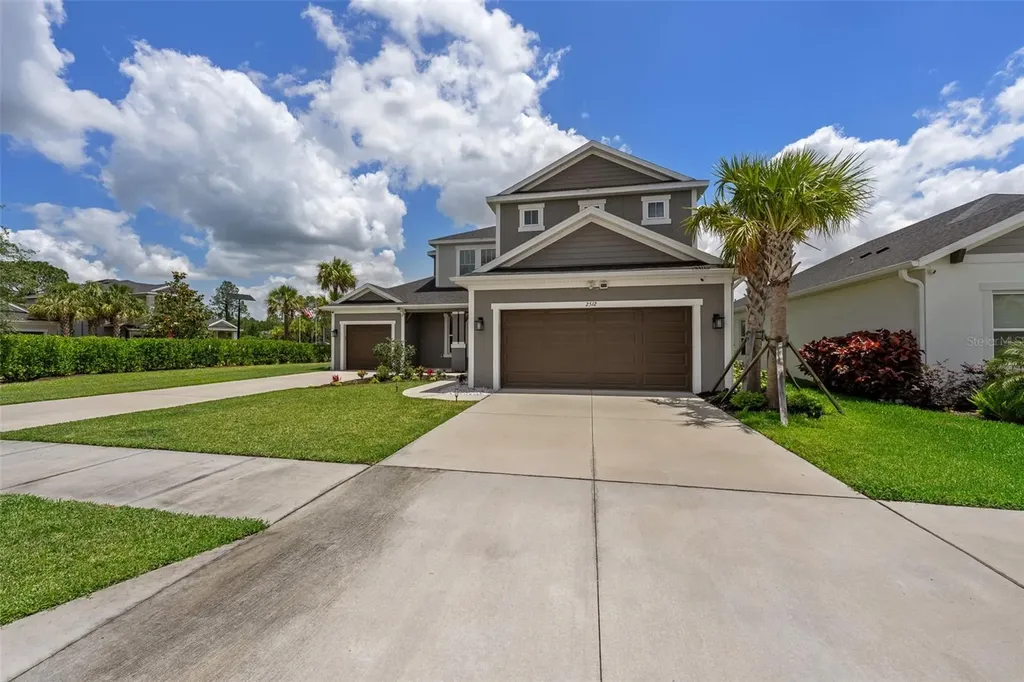 2512 High Tides Way Wesley Chapel FL 33543