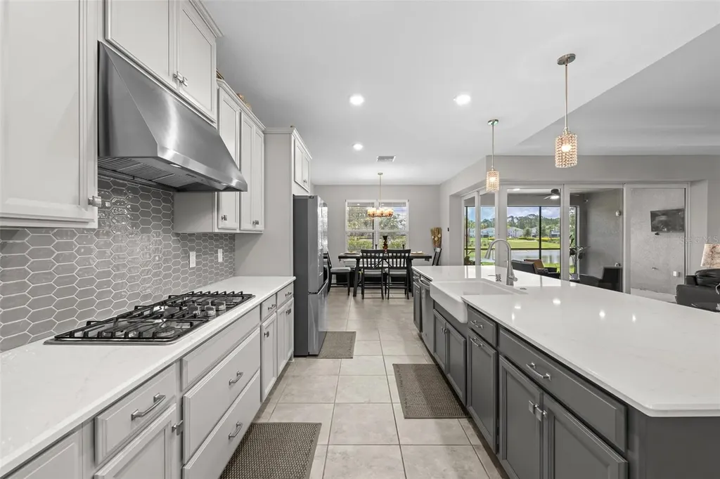 2512 High Tides Way Wesley Chapel FL 33543