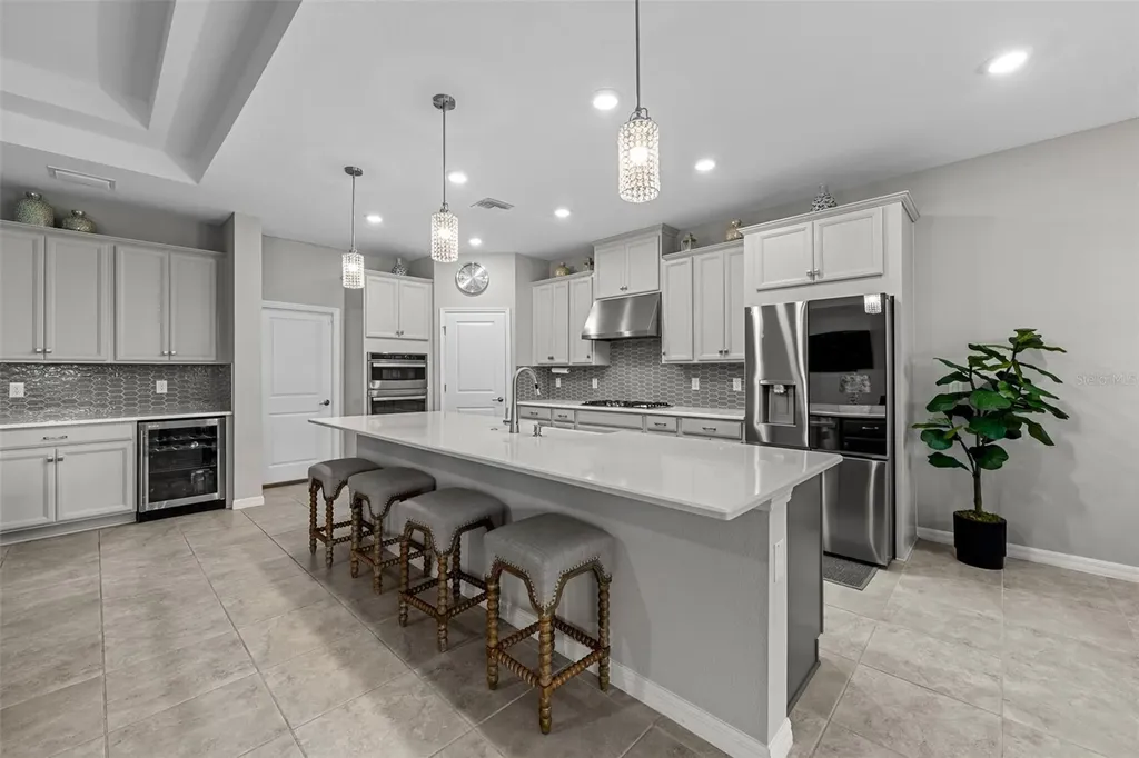 2512 High Tides Way Wesley Chapel FL 33543