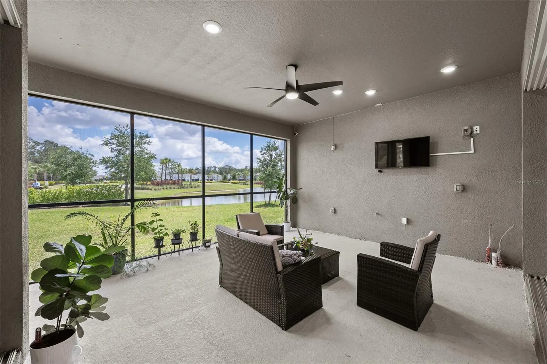 2512 High Tides Way Wesley Chapel FL 33543