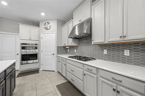 2512 High Tides Way Wesley Chapel FL 33543