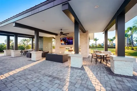 2512 High Tides Way Wesley Chapel FL 33543
