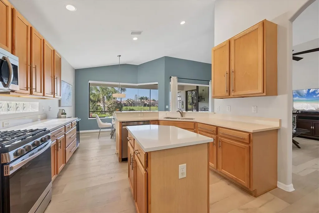 6458 Tailfeather Way Bradenton FL 34203