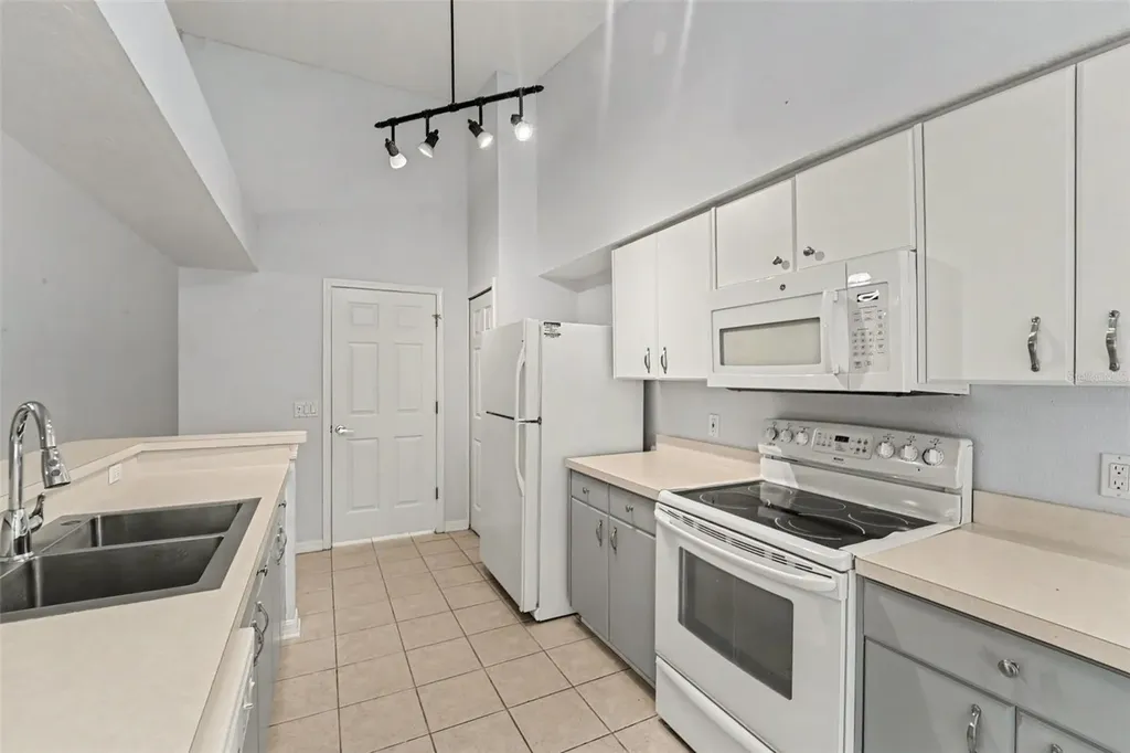 11220 Hollander Avenue Hudson FL 34667
