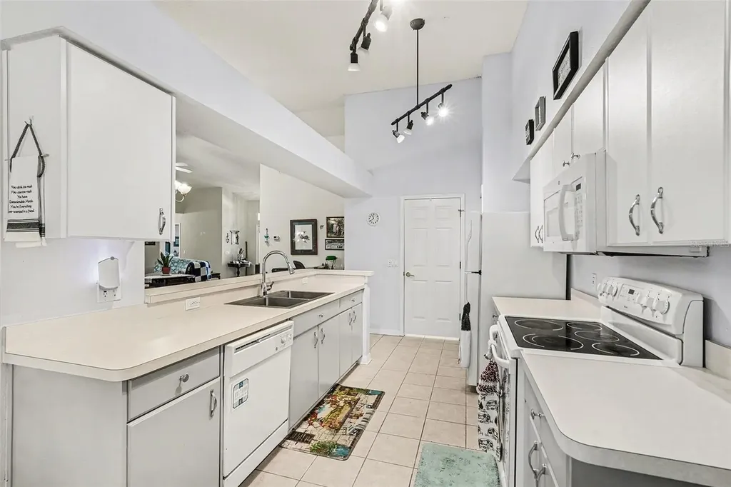 11220 Hollander Avenue Hudson FL 34667