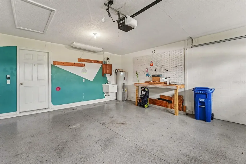 11220 Hollander Avenue Hudson FL 34667
