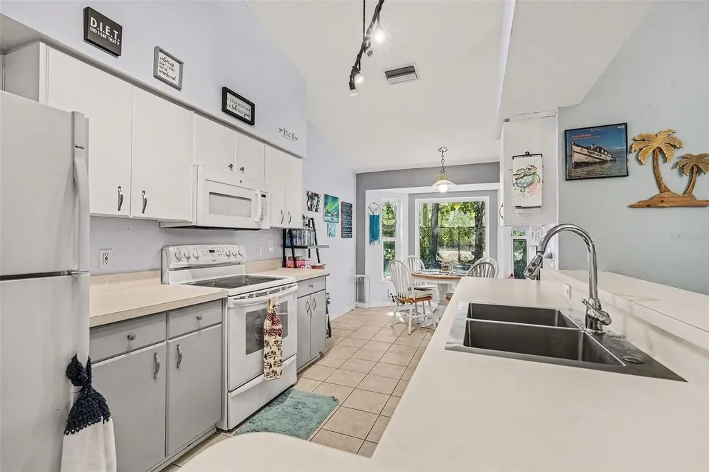 11220 Hollander Avenue Hudson FL 34667