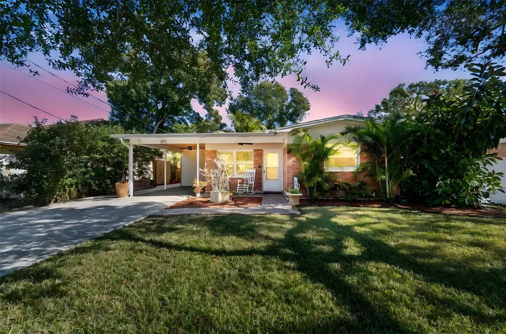 805 N Lincoln Avenue Tampa FL 33609