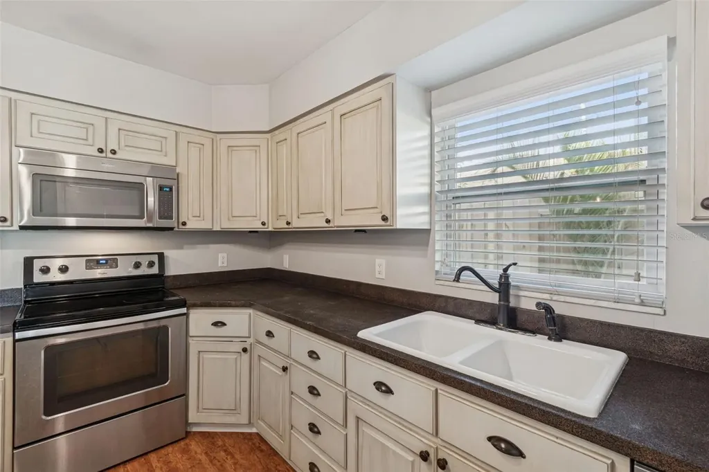 805 N Lincoln Avenue Tampa FL 33609